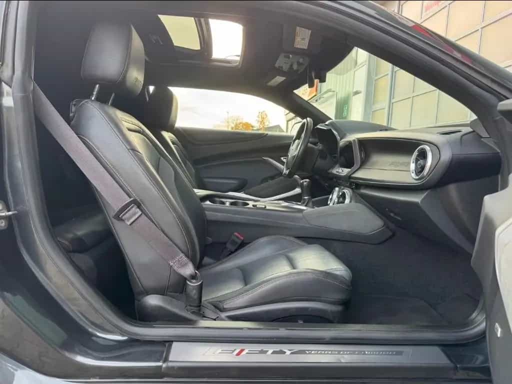 Chevrolet Camaro V6 3,6 50th Anniversary Edition 06/2017-photo-18