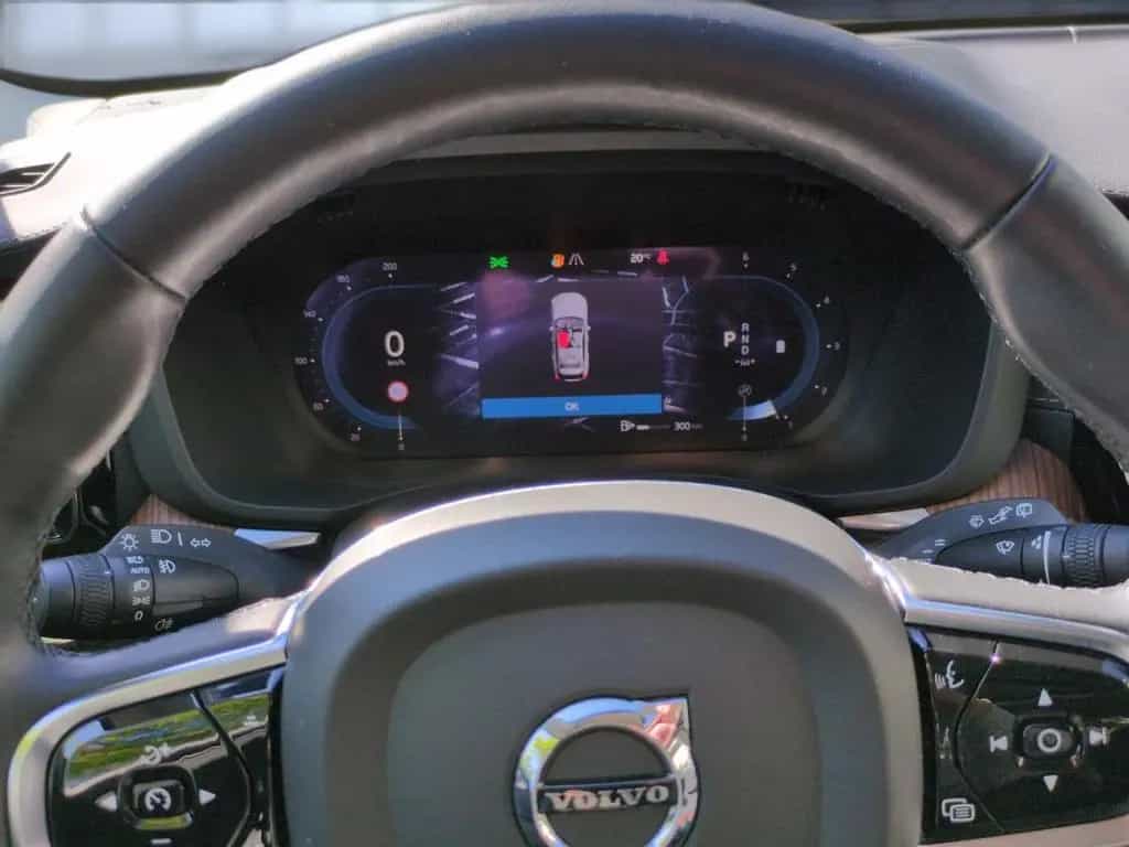 Volvo XC 60 Ultimate Dark AWD 11/2023-photo-13