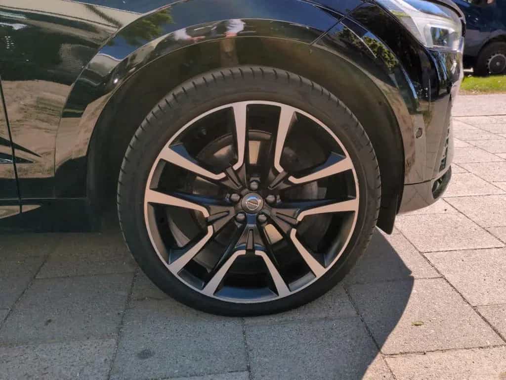 Volvo XC 60 Ultimate Dark AWD 11/2023-photo-19