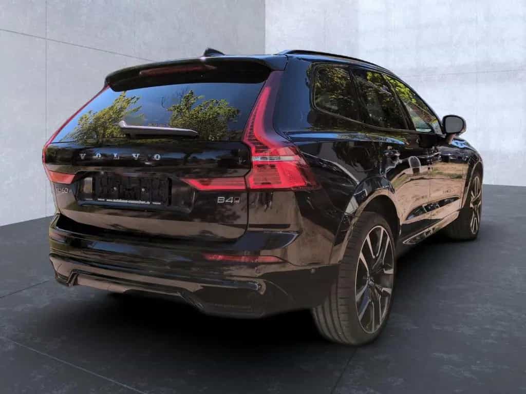 Volvo XC 60 Ultimate Dark AWD 11/2023-photo-4