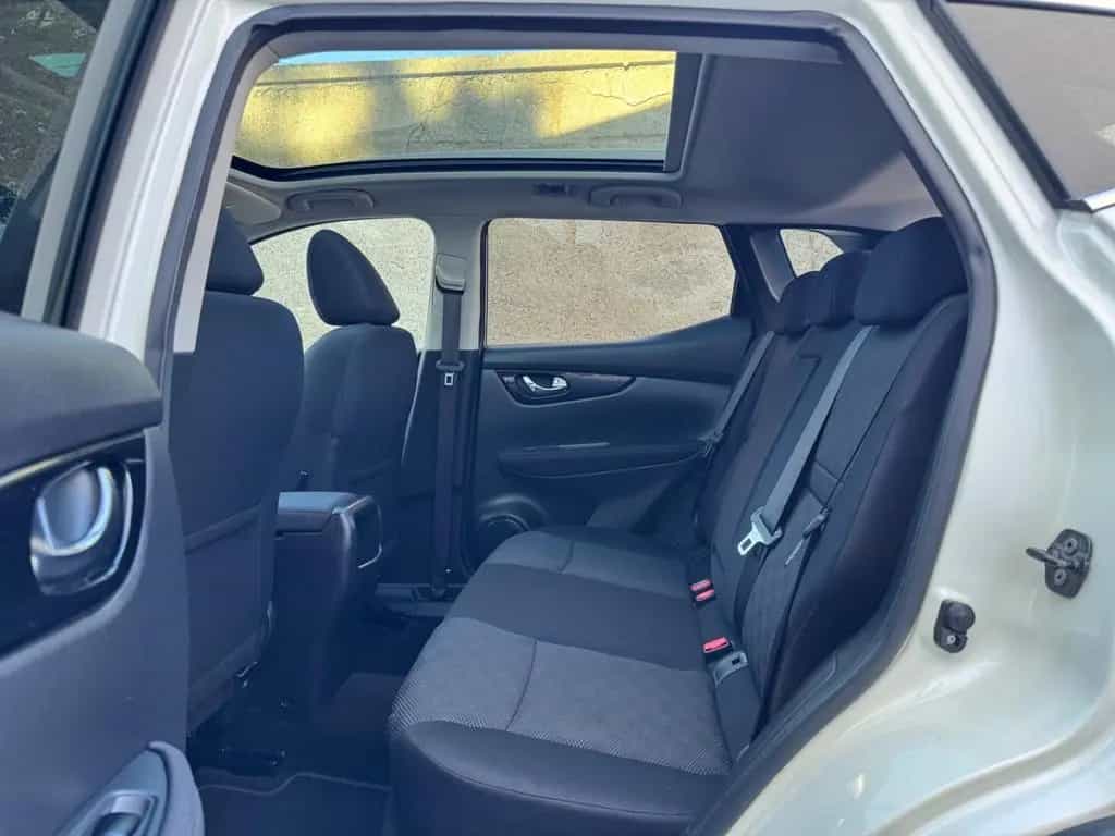 Nissan Qashqai N-Connecta 04/2017-photo-10