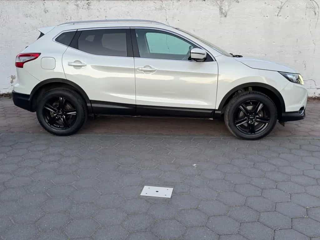 Nissan Qashqai N-Connecta 04/2017-photo-13