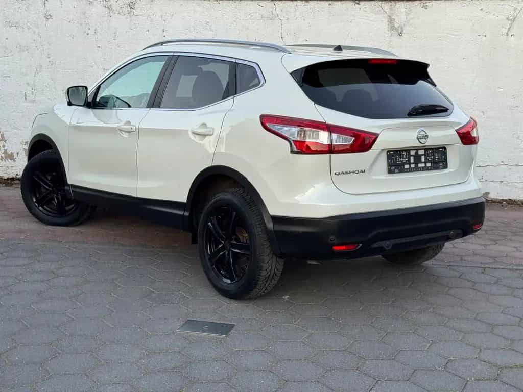 Nissan Qashqai N-Connecta 04/2017-photo-9
