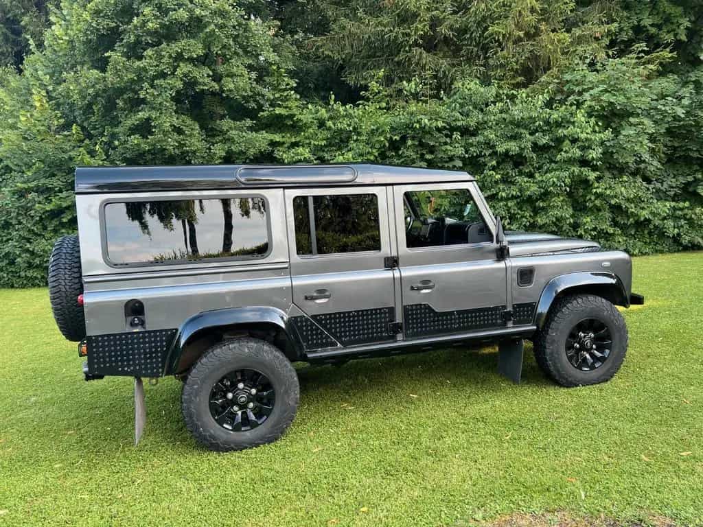 Land Rover Defender 110 TD4 Station Wagon SE SE 02/2015-photo-2