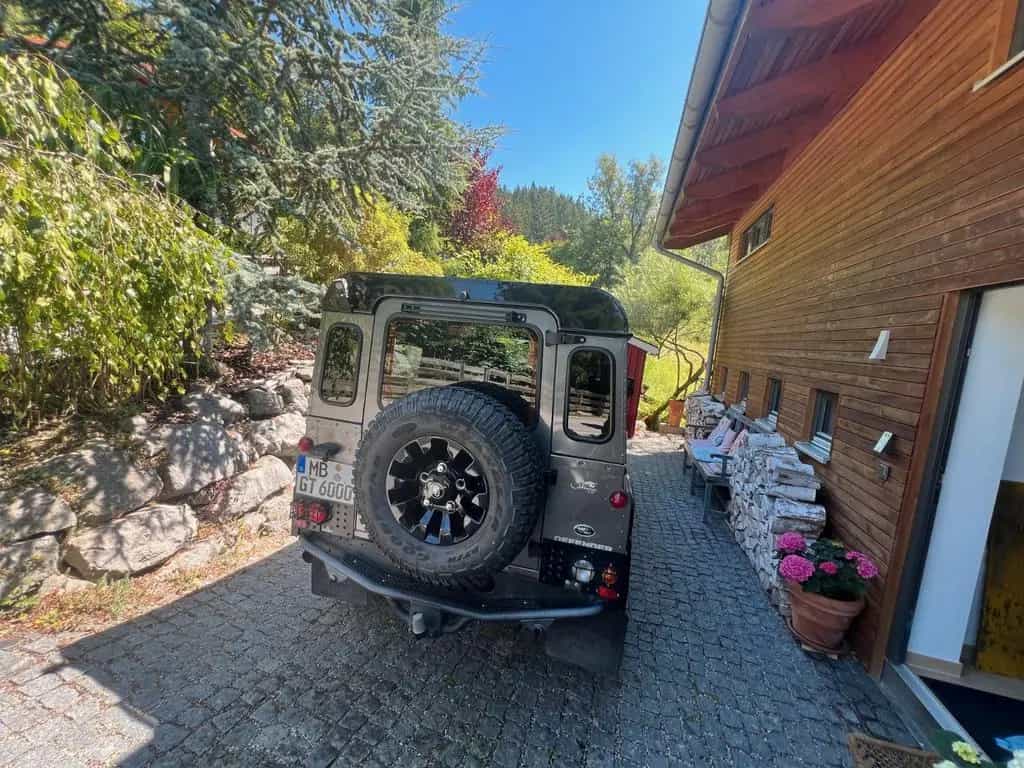 Land Rover Defender 110 TD4 Station Wagon SE SE 02/2015-photo-6