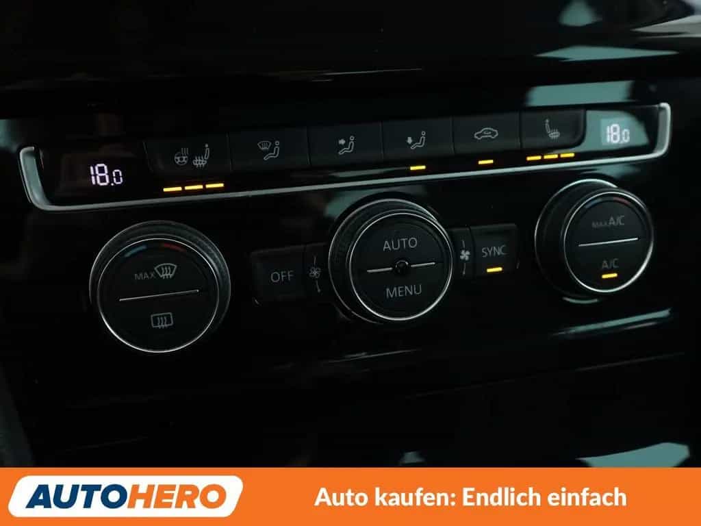 Volkswagen Golf VII 1.4 TSI Allstar BMT Aut. *BI-XENON*PDC* 09/2016-photo-23