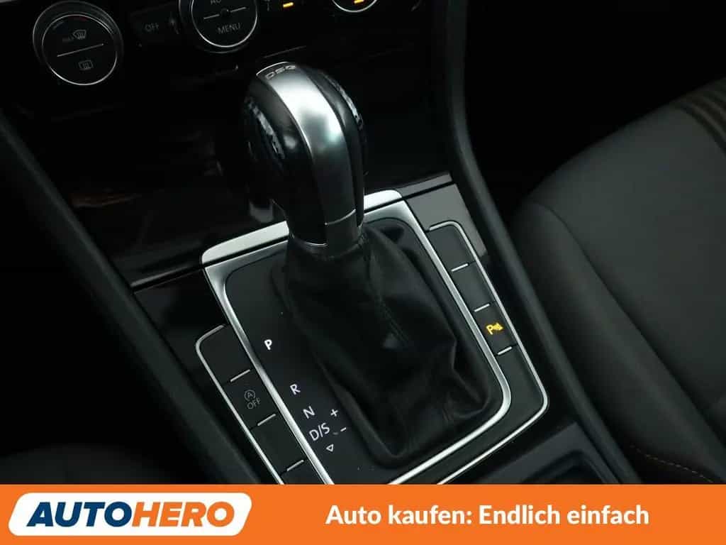 Volkswagen Golf VII 1.4 TSI Allstar BMT Aut. *BI-XENON*PDC* 09/2016-photo-24
