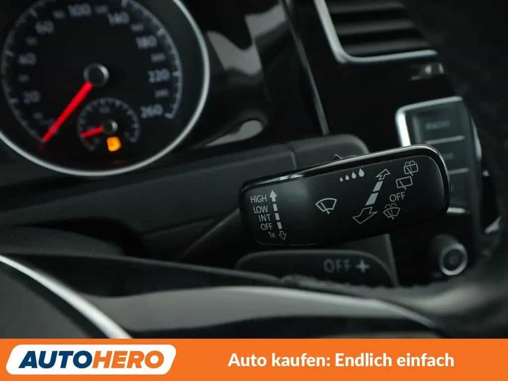 Volkswagen Golf VII 1.4 TSI Allstar BMT Aut. *BI-XENON*PDC* 09/2016-photo-27