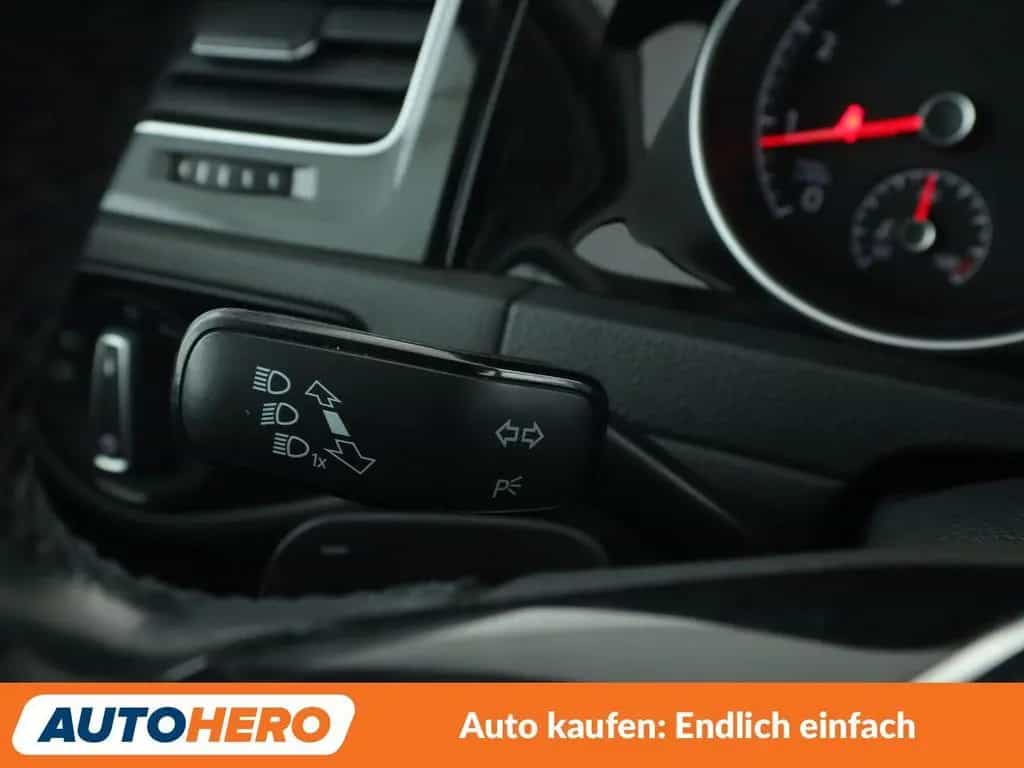 Volkswagen Golf VII 1.4 TSI Allstar BMT Aut. *BI-XENON*PDC* 09/2016-photo-29