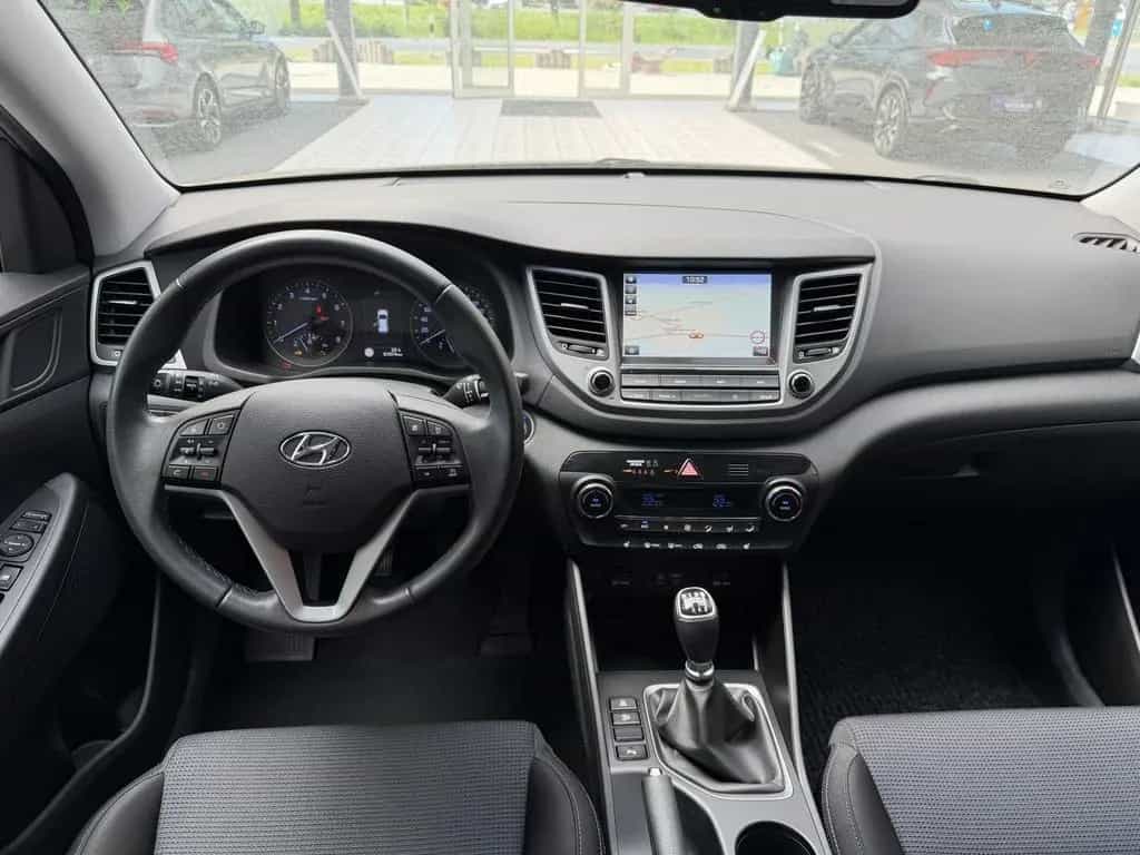 Hyundai TUCSON 1.6 T-GDi AHK NAVI PDC RFK SHZ Tempomat 06/2018-photo-10