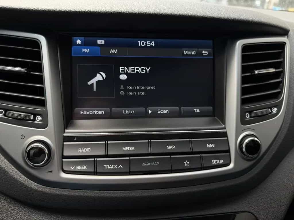 Hyundai TUCSON 1.6 T-GDi AHK NAVI PDC RFK SHZ Tempomat 06/2018-photo-16