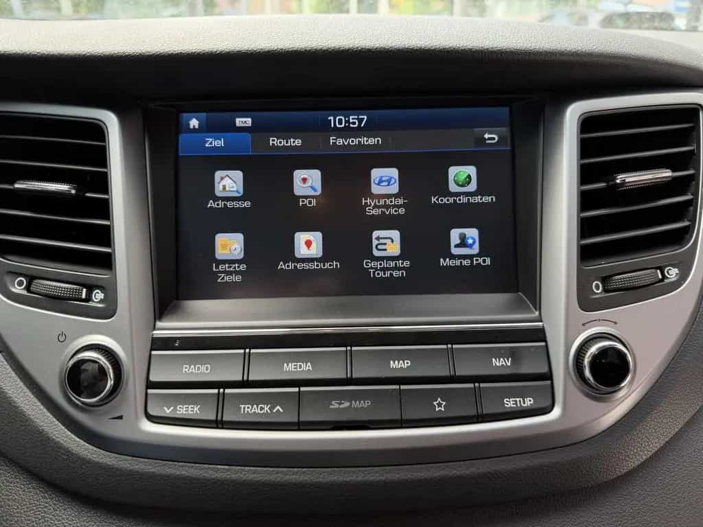 Hyundai TUCSON 1.6 T-GDi AHK NAVI PDC RFK SHZ Tempomat 06/2018-photo-19