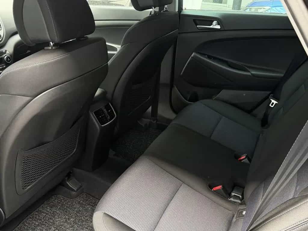 Hyundai TUCSON 1.6 T-GDi AHK NAVI PDC RFK SHZ Tempomat 06/2018-photo-29