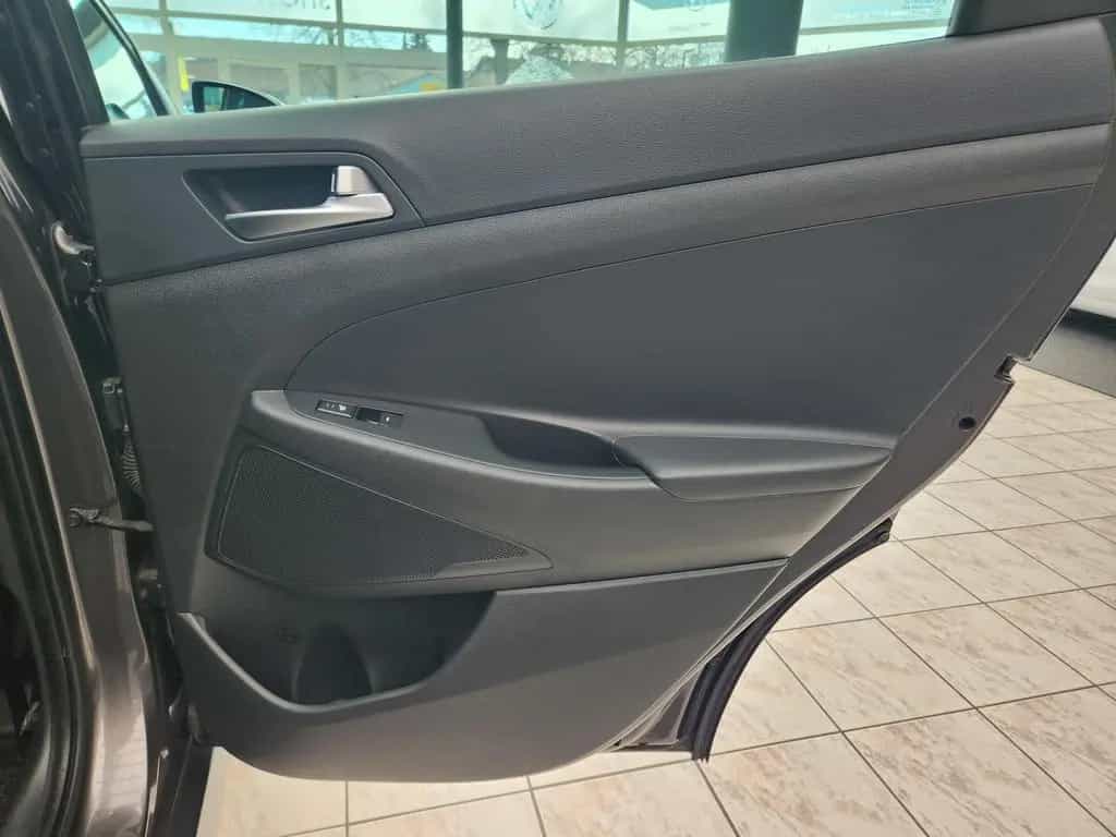 Hyundai TUCSON 1.6 T-GDi AHK NAVI PDC RFK SHZ Tempomat 06/2018-photo-39