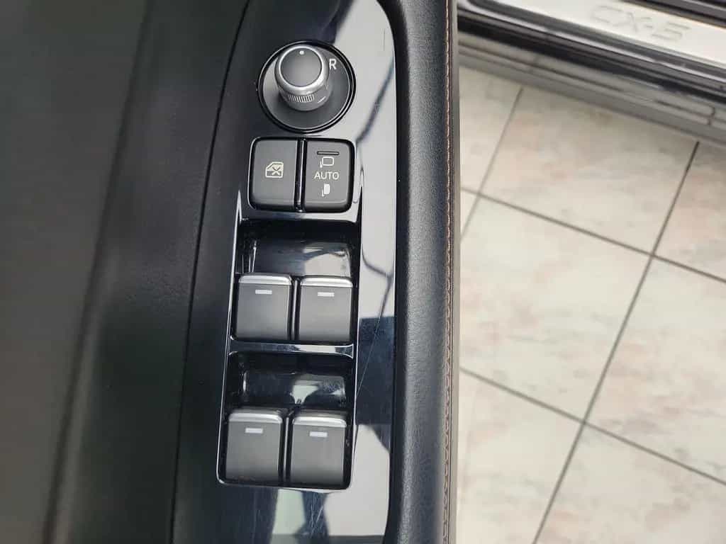 Mazda CX-5 Sports-Line AWD*STANDH.*PANO* 10/2017-photo-23
