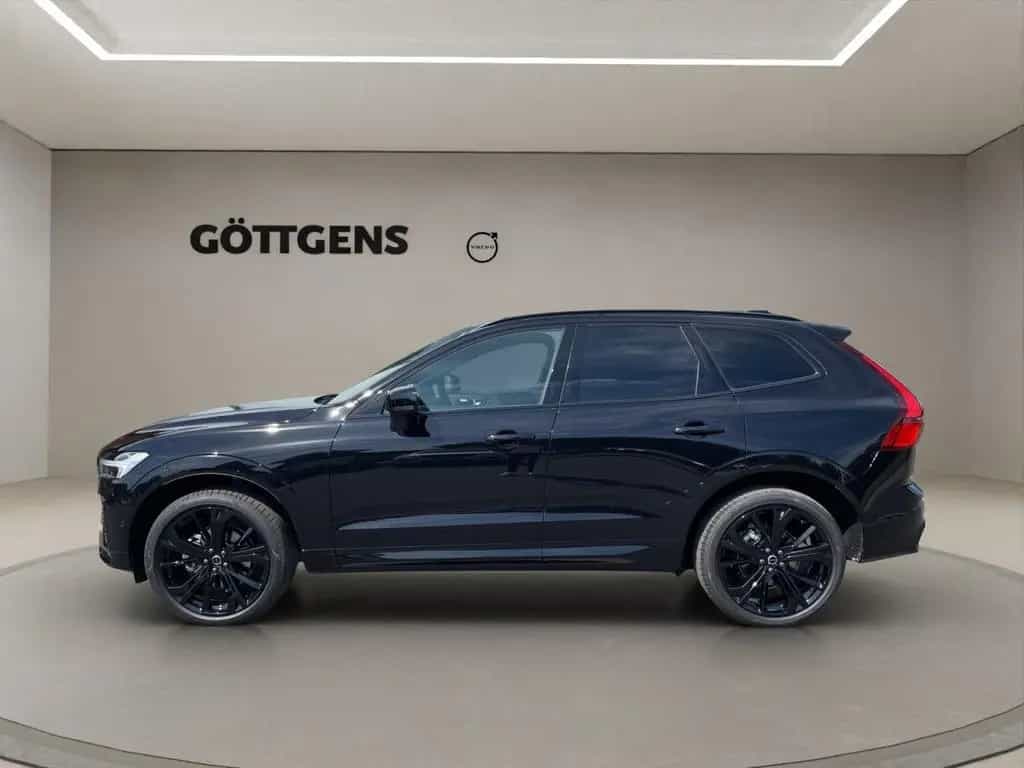 Volvo XC60 B5 AWD Plus Black Edition 360° NAVI LED 09/2025-photo-1