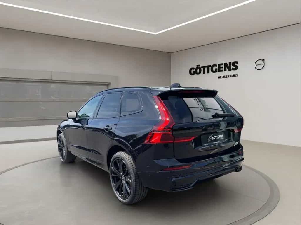 Volvo XC60 B5 AWD Plus Black Edition 360° NAVI LED 09/2025-photo-2