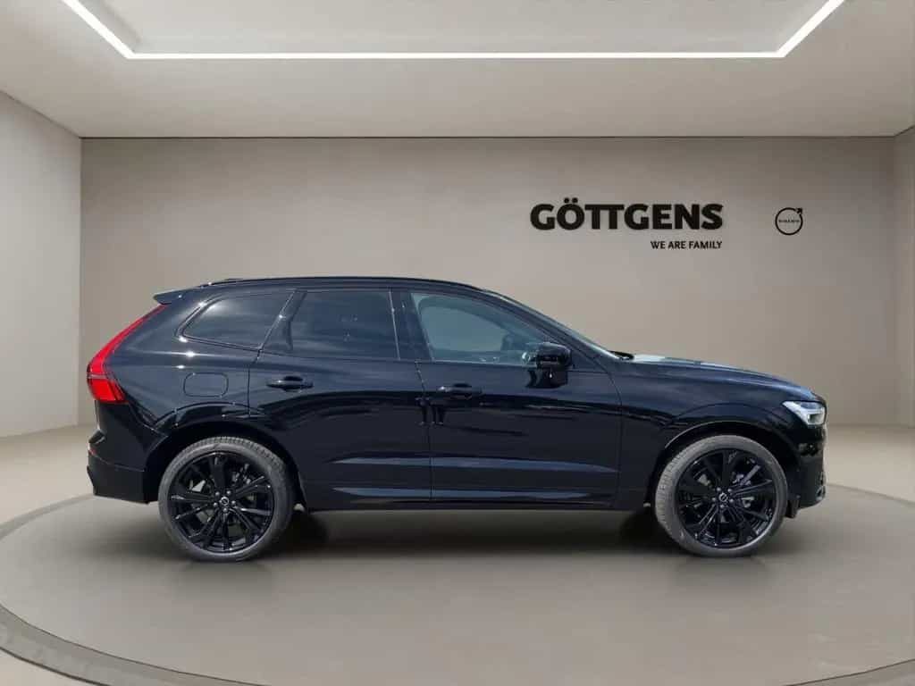 Volvo XC60 B5 AWD Plus Black Edition 360° NAVI LED 09/2025-photo-4