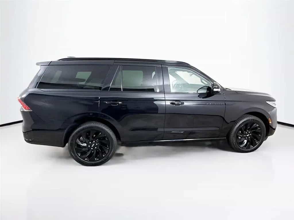 Lincoln Navigator Reserve MY25 10/2025-photo-4
