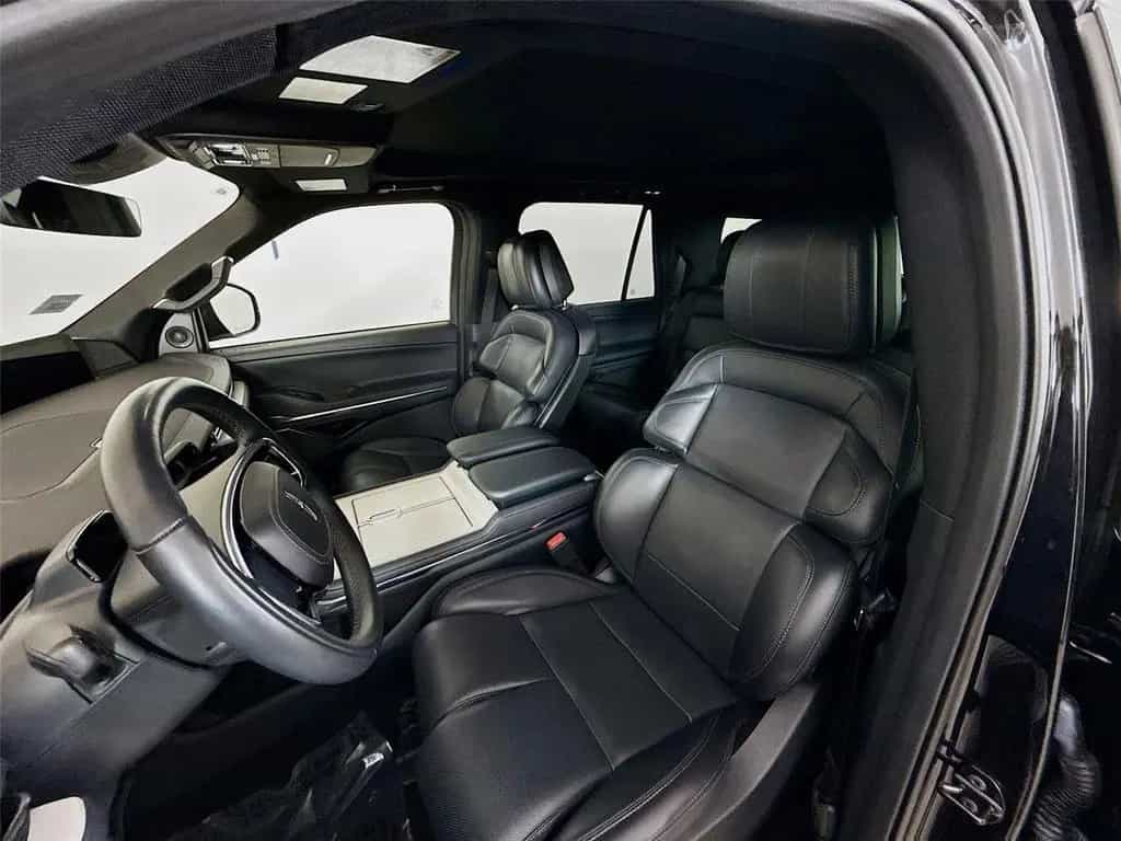 Lincoln Navigator Reserve MY25 10/2025-photo-6