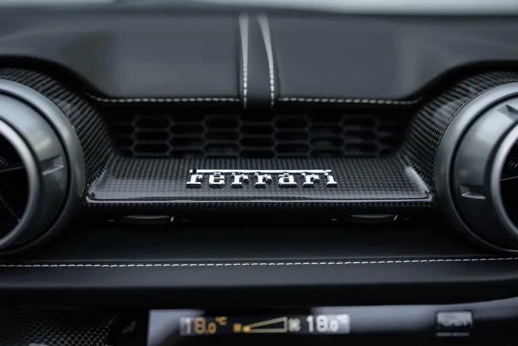 Ferrari 812 GTS TAILOR MADE/CARBON/LIFT/STRIPE/TOP 10/2023-photo-11