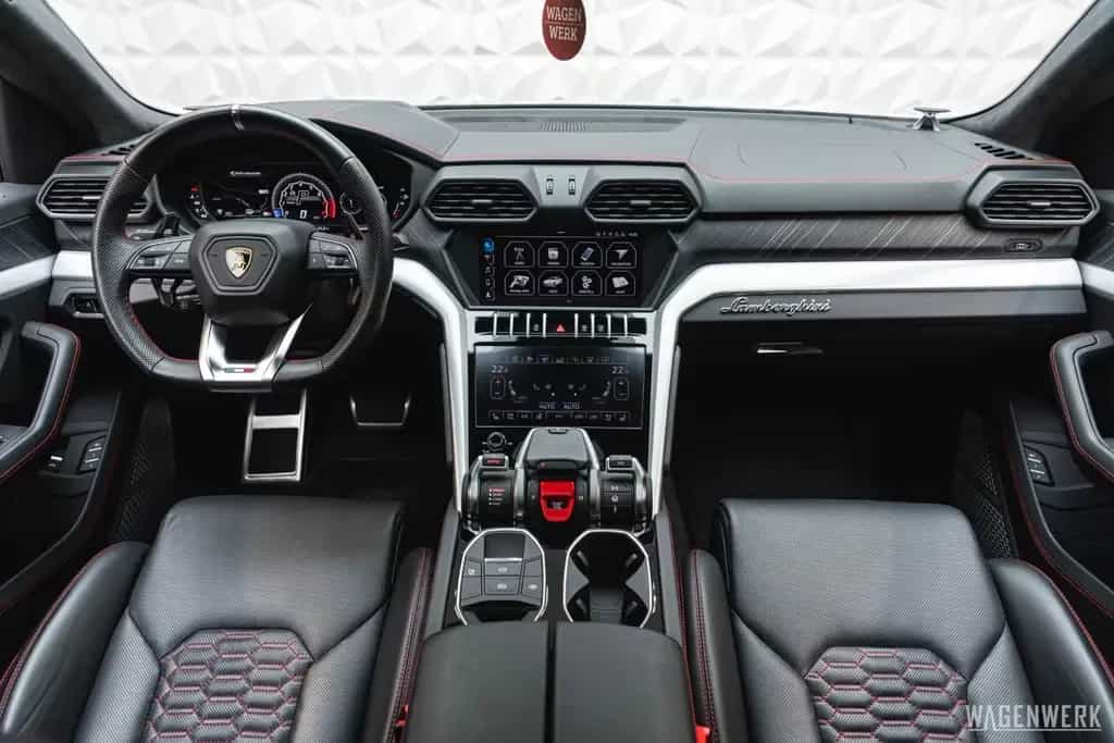 Lamborghini Urus ADAS ERSTBESITZ 22ZOLL B&O Q-CITURA PANORAM 04/2019-photo-10