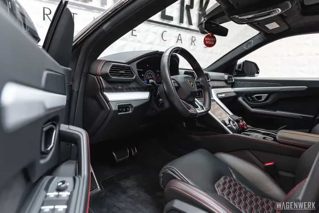 Lamborghini Urus ADAS ERSTBESITZ 22ZOLL B&O Q-CITURA PANORAM 04/2019-photo-11