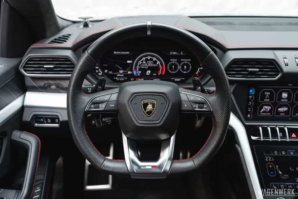 Lamborghini Urus ADAS ERSTBESITZ 22ZOLL B&O Q-CITURA PANORAM 04/2019-photo-12