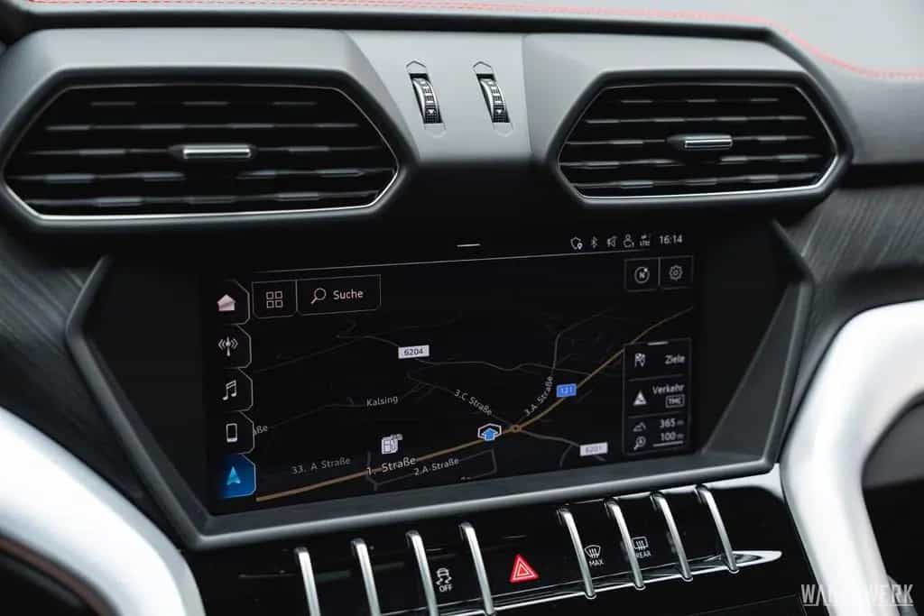 Lamborghini Urus ADAS ERSTBESITZ 22ZOLL B&O Q-CITURA PANORAM 04/2019-photo-17