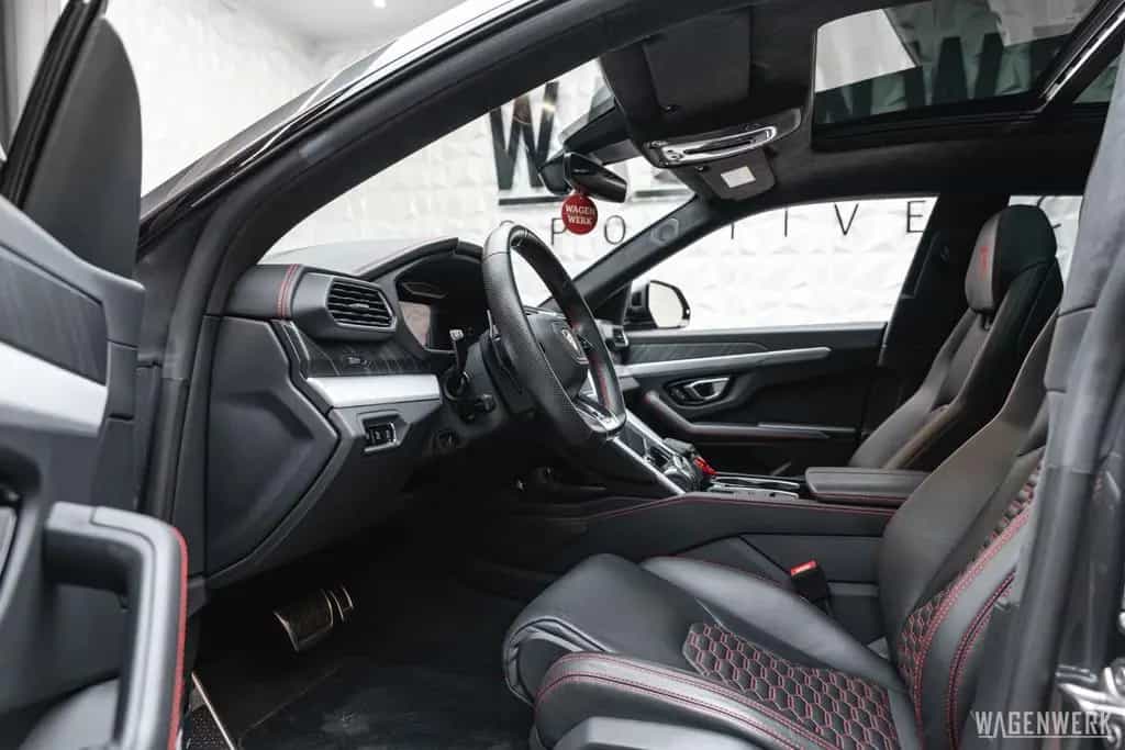 Lamborghini Urus ADAS ERSTBESITZ 22ZOLL B&O Q-CITURA PANORAM 04/2019-photo-24