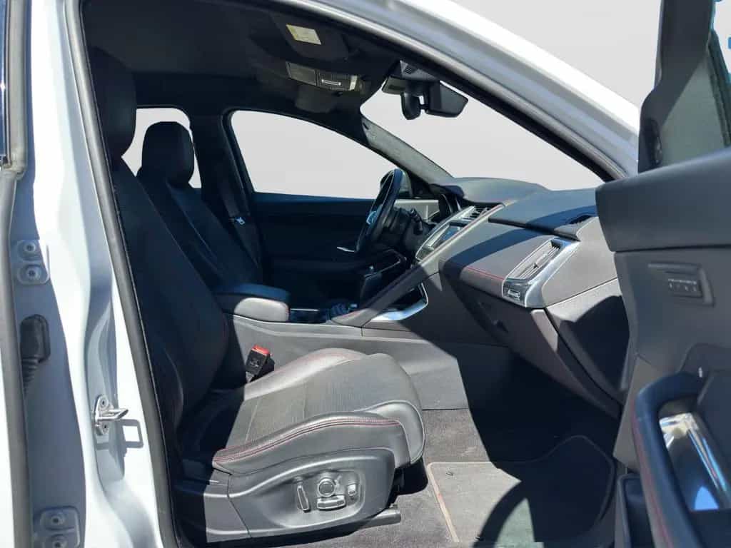 Jaguar E-Pace D180 First Edition AWD| BlackPack|HUD| 02/2018-photo-11