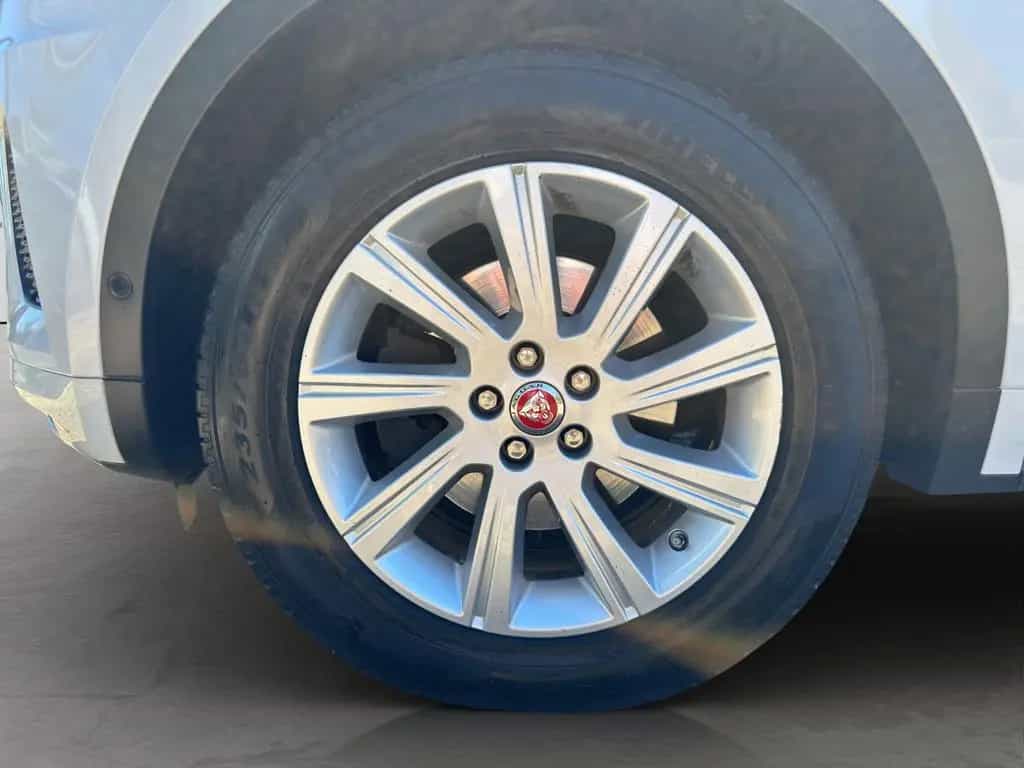 Jaguar E-Pace D180 First Edition AWD| BlackPack|HUD| 02/2018-photo-19
