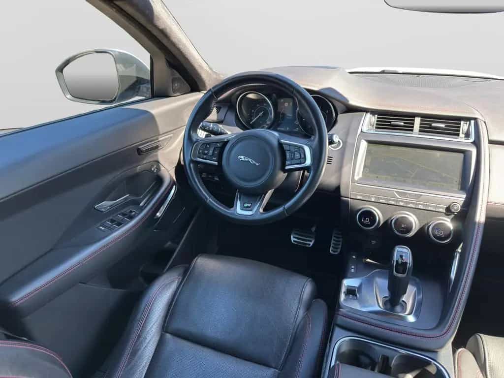 Jaguar E-Pace D180 First Edition AWD| BlackPack|HUD| 02/2018-photo-8