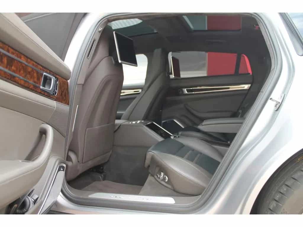 Porsche Panamera Turbo Executive Exclusive PCCB Approved 11/2019-photo-4