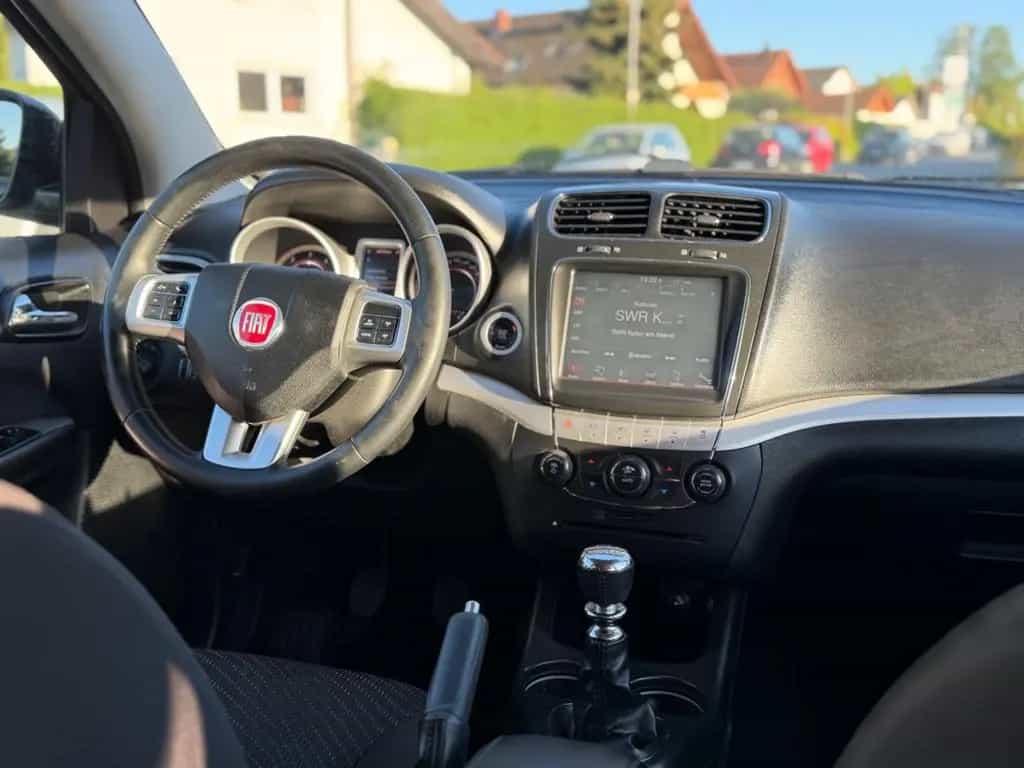 Fiat Freemont My Freemont*NEU*TÜV*88KM*2.0*170PS* 09/2015-photo-17
