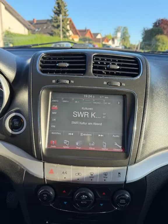 Fiat Freemont My Freemont*NEU*TÜV*88KM*2.0*170PS* 09/2015-photo-44