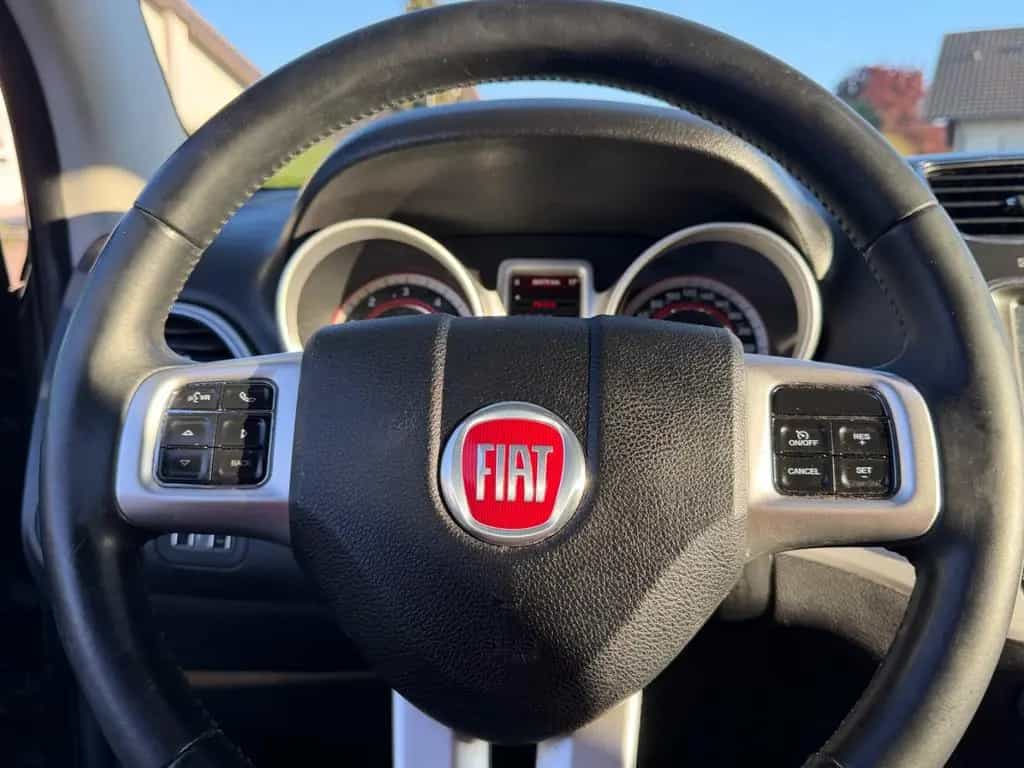 Fiat Freemont My Freemont*NEU*TÜV*88KM*2.0*170PS* 09/2015-photo-46
