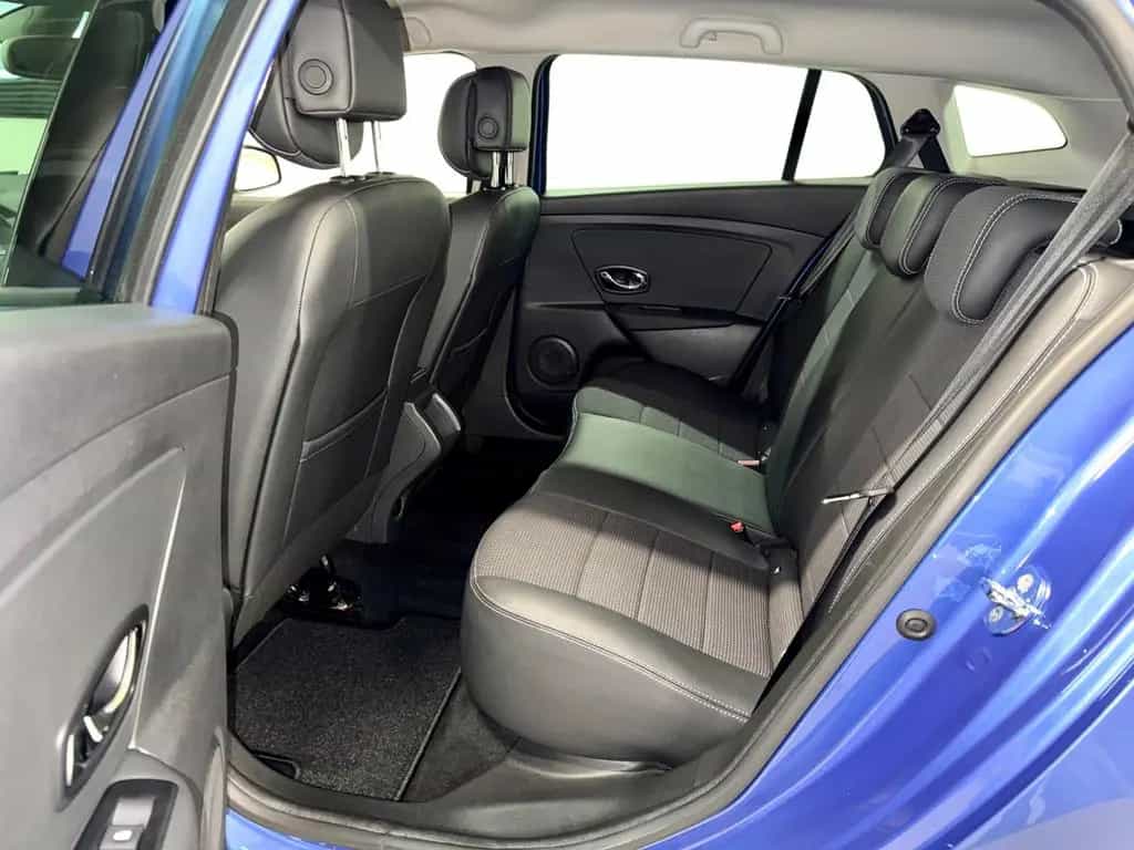 Renault Megane Grandtour GT Line TCe 220 Start & Stop 10/2015-photo-11