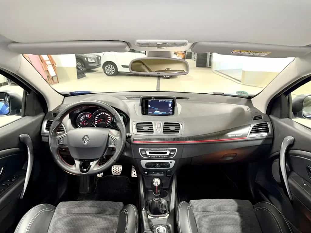 Renault Megane Grandtour GT Line TCe 220 Start & Stop 10/2015-photo-14