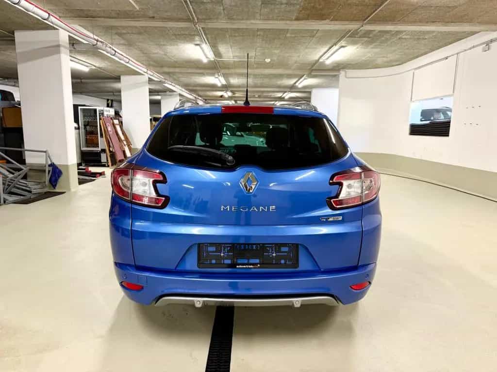 Renault Megane Grandtour GT Line TCe 220 Start & Stop 10/2015-photo-4