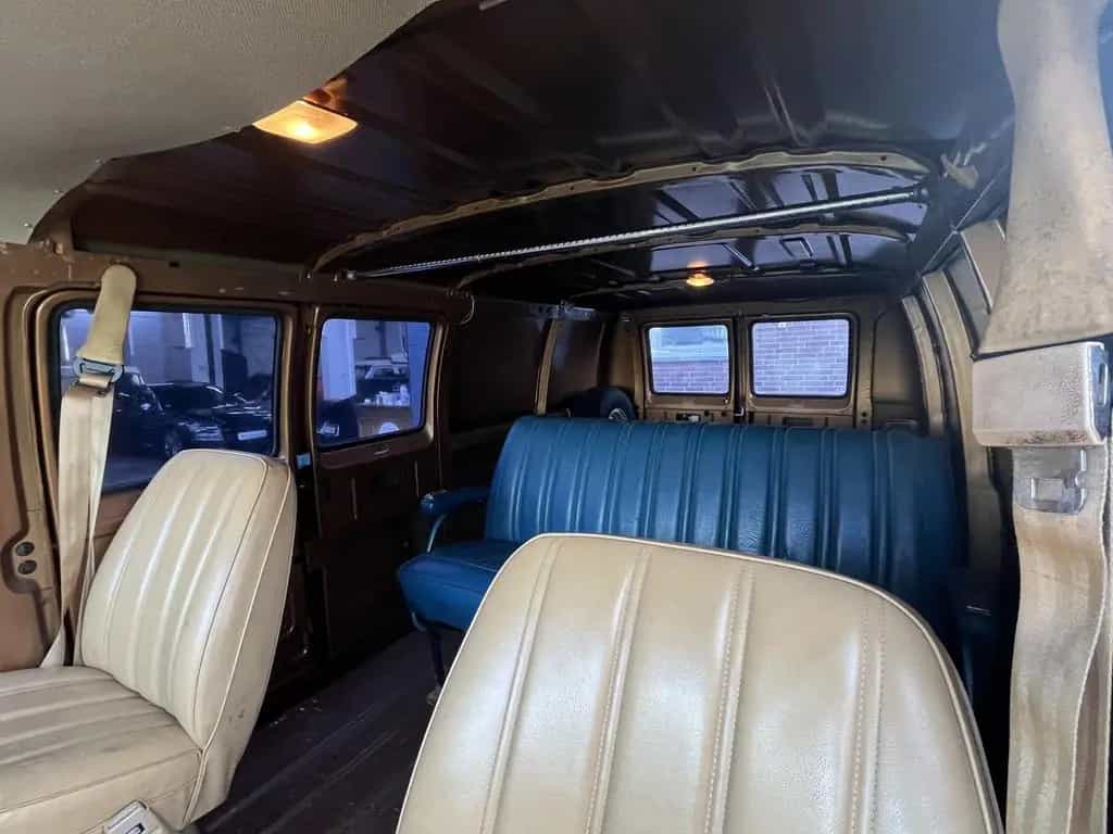 Dodge Ram Van 250 Custom * Survivor im Erstlack * 07/1986-photo-10