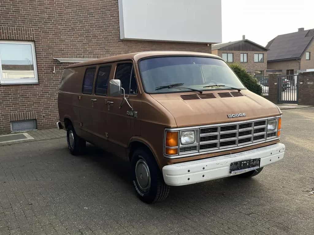 Dodge Ram Van 250 Custom * Survivor im Erstlack * 07/1986-photo-4