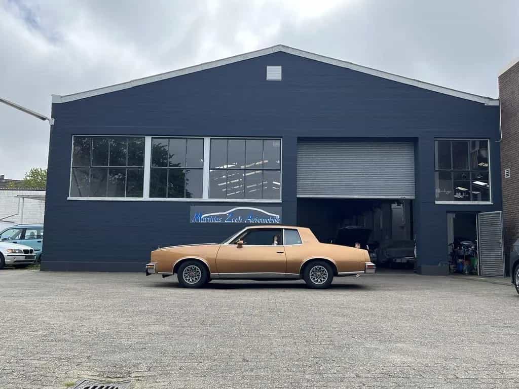 Pontiac Grand Prix 5,0 V 8 * Schweizer Fahrzeug * 03/1978-photo-19