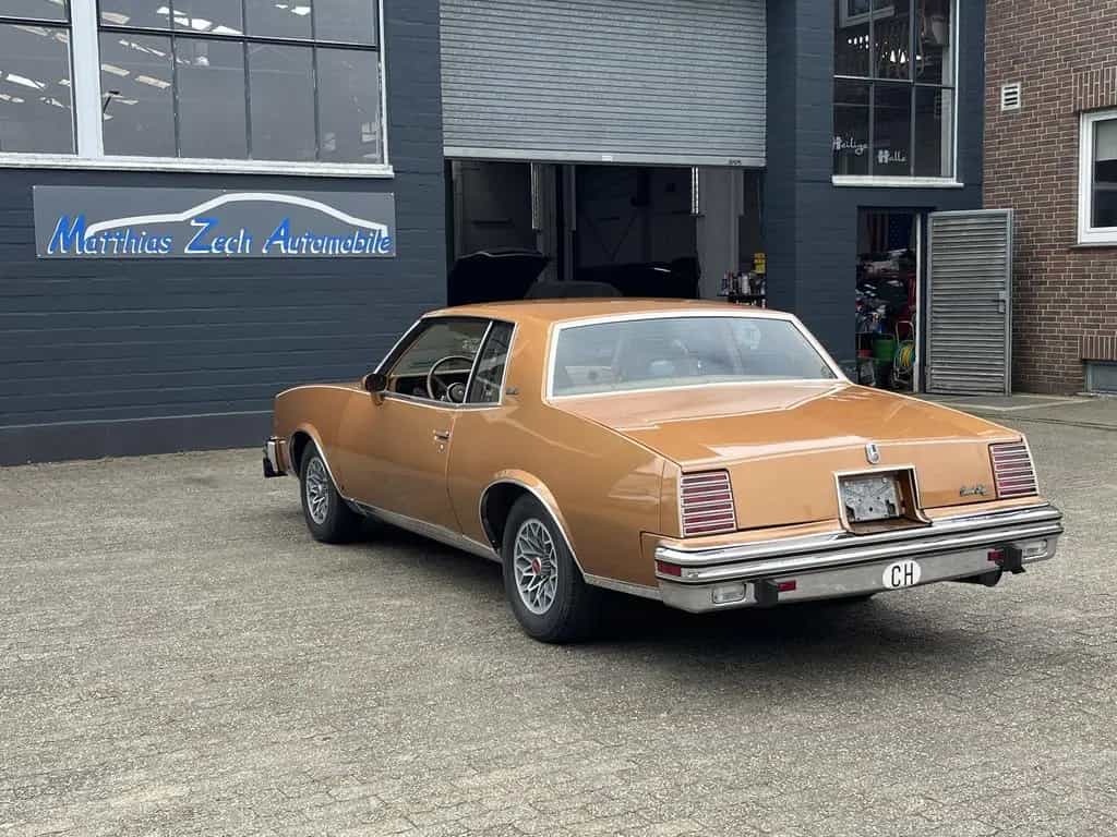 Pontiac Grand Prix 5,0 V 8 * Schweizer Fahrzeug * 03/1978-photo-4