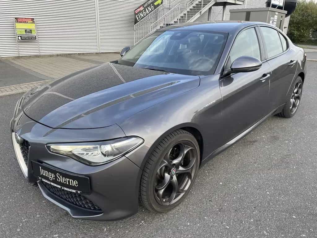 Alfa Romeo Giulia Veloce Q4  Vollausstattung  Alu"19 09/2017-photo-0