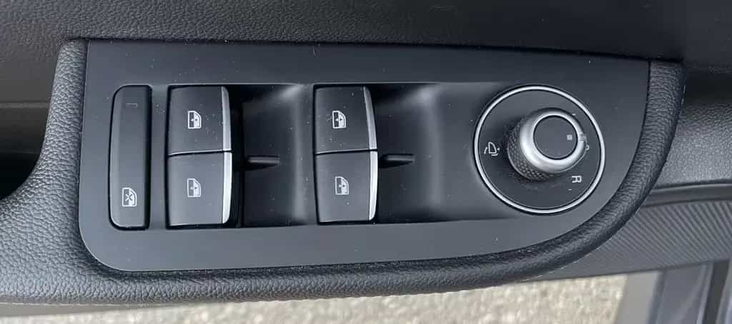 Alfa Romeo Giulia Veloce Q4  Vollausstattung  Alu"19 09/2017-photo-23