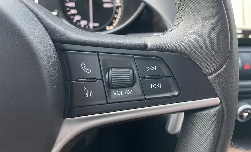 Alfa Romeo Giulia Veloce Q4  Vollausstattung  Alu"19 09/2017-photo-26