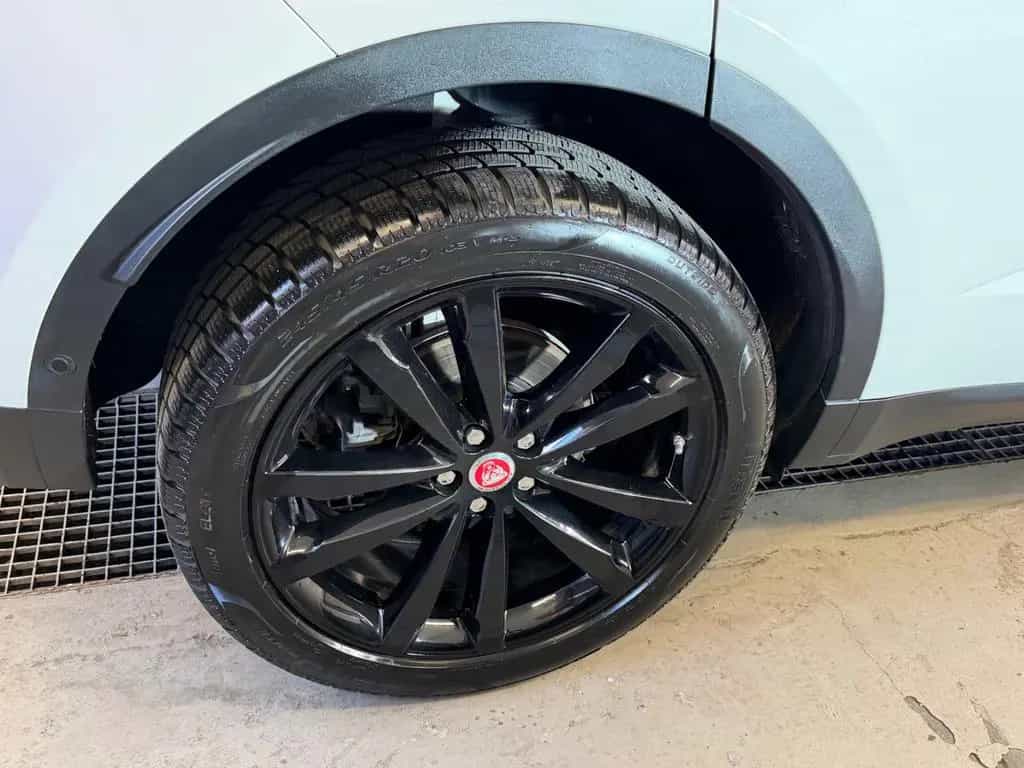 Jaguar E-Pace E-PACE AWD Superzustand ! 06/2018-photo-15
