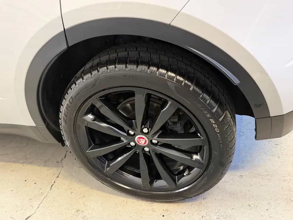 Jaguar E-Pace E-PACE AWD Superzustand ! 06/2018-photo-17