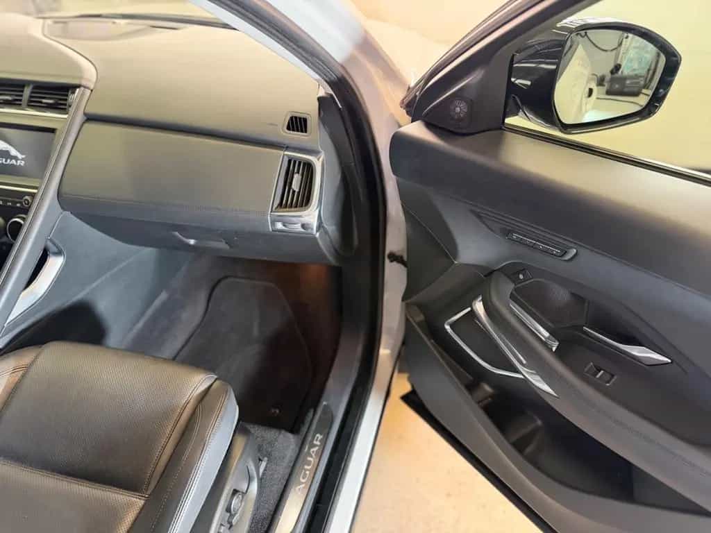 Jaguar E-Pace E-PACE AWD Superzustand ! 06/2018-photo-36